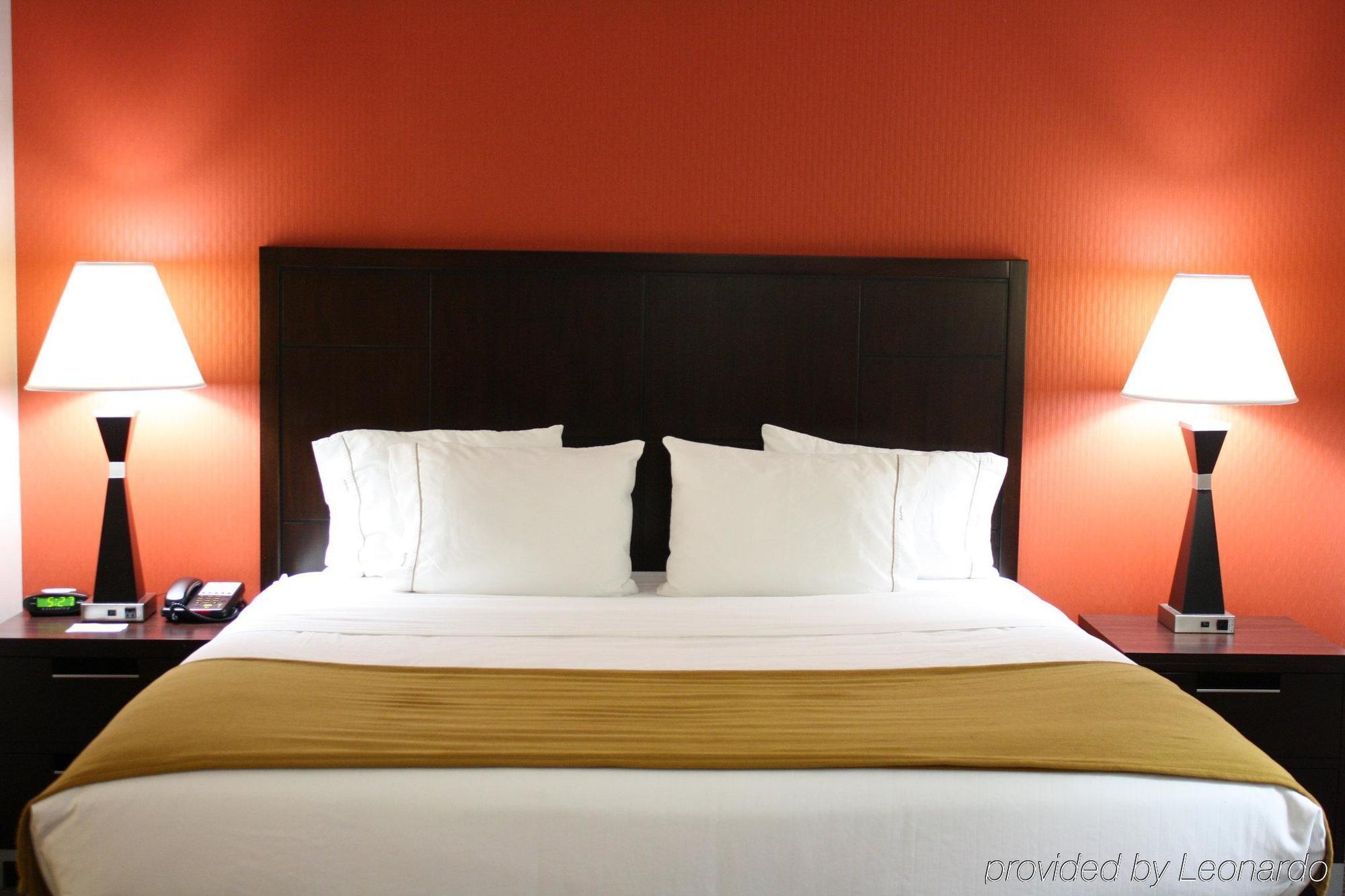 Holiday Inn Express Toledo North By Ihg Exteriör bild